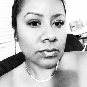 Meet your Posher, Dalia